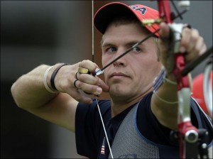 London-Olympics-Archery-Men-4
